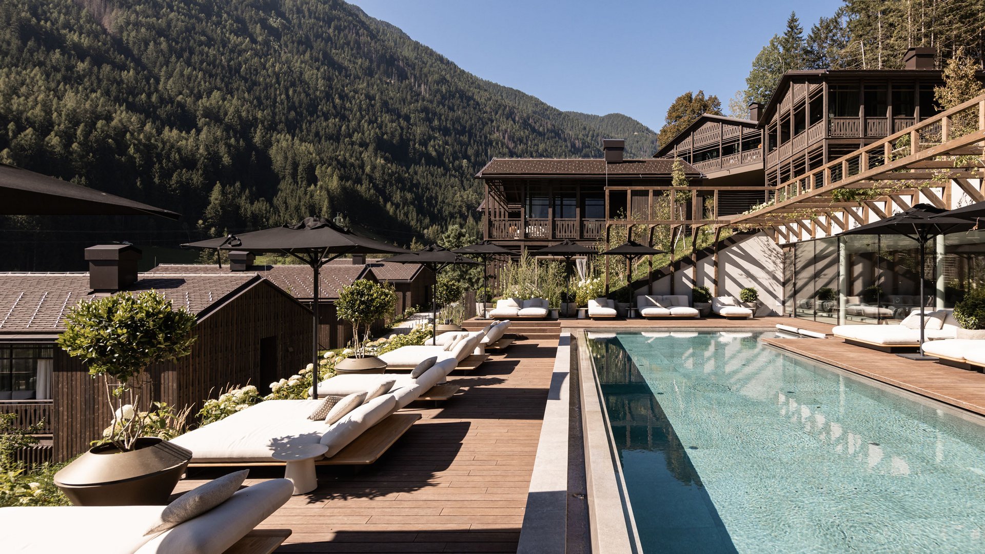 Newly opened: AMONTI Chalets in the Italian Alps